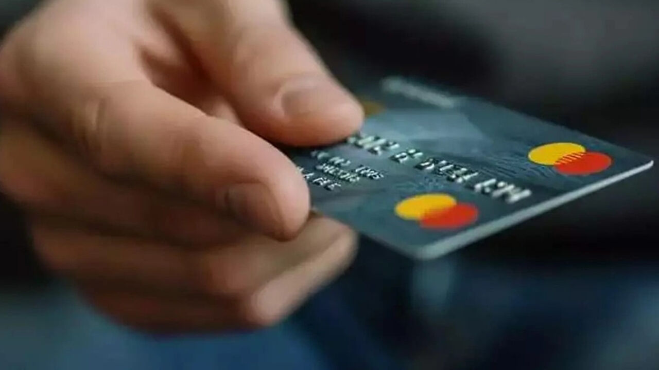 Orta Vadeli Program'da kredi kartı limiti detayı! Yüksek rakamlar tarihe karışacak  - 1. Resim