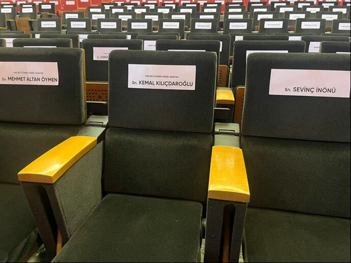 Özgür Özel seçim dönemini hatırlatıp resti çekti: Onlara bir daha bu partide görev yok - 2. Resim