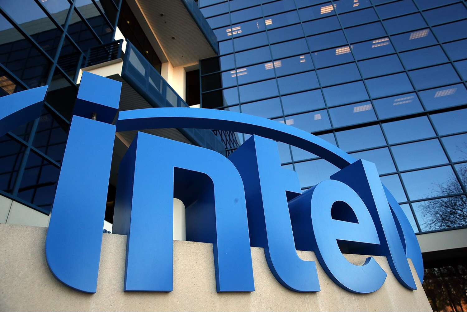 Qualcomm, Intel'in çip tasarım birimlerine göz dikti! Satın alma iddiaları güçleniyor Qualcomm, Intel'in çip tasarım birimlerine göz dikti! Satın alma iddiaları güçleniyor - 2. Resim