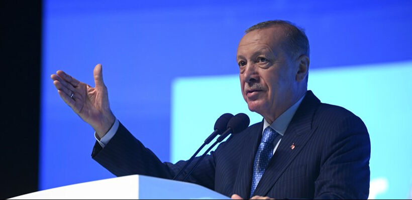 Cumhurbaşkanı Recep Tayyip Erdoğan'dan kılıçlı yemin törenine tepki: Bunlar ordudan temizlenecek Cumhurbaşkanı Recep Tayyip Erdoğan'dan kılıçlı yemin törenine tepki: Bunlar ordudan temizlenecek - 3. Resim