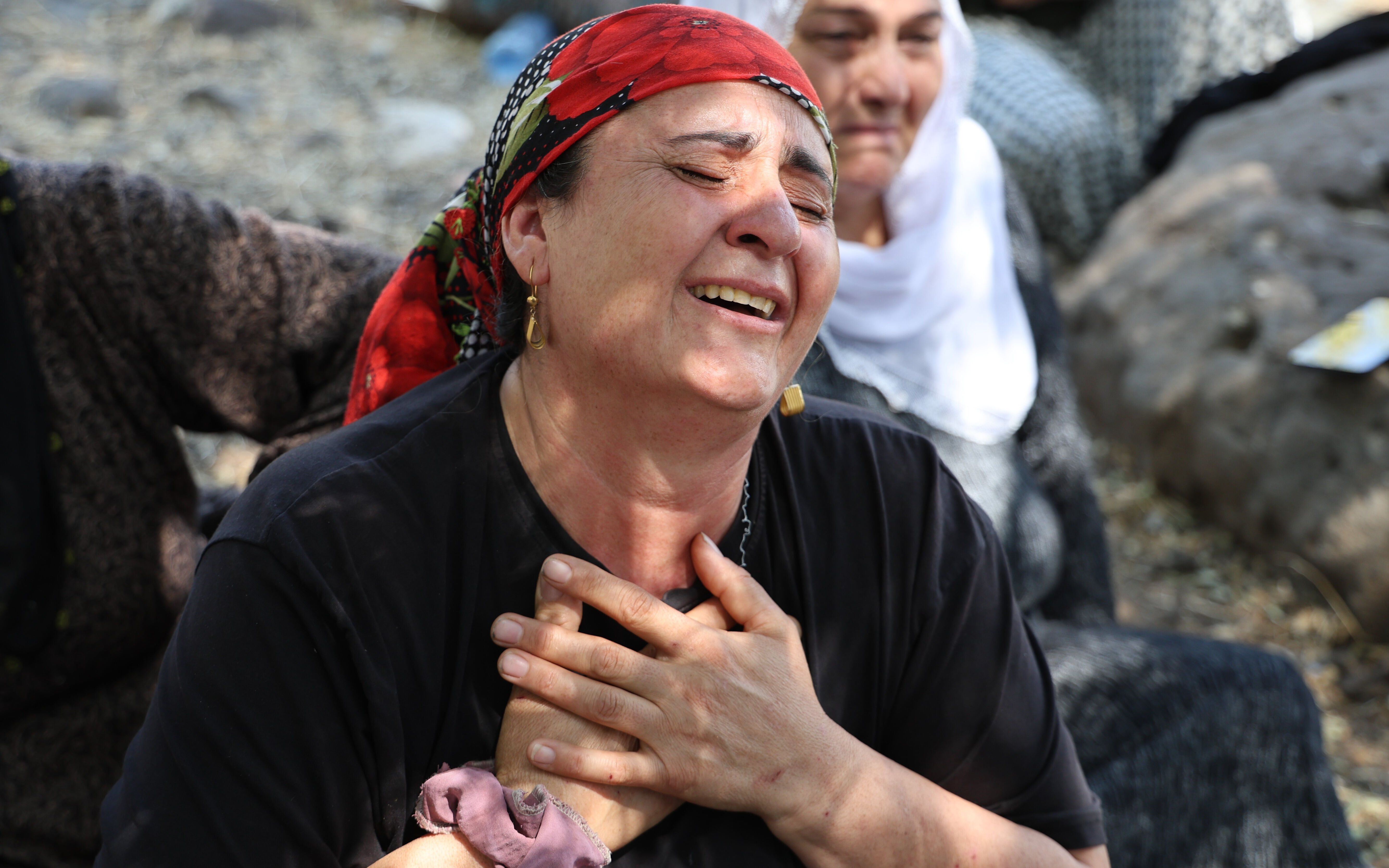 Kafa karıştıran gelişme! Kayıp Narin'in ailesi tutuklanan amcayı ziyaret etti - 4. Resim