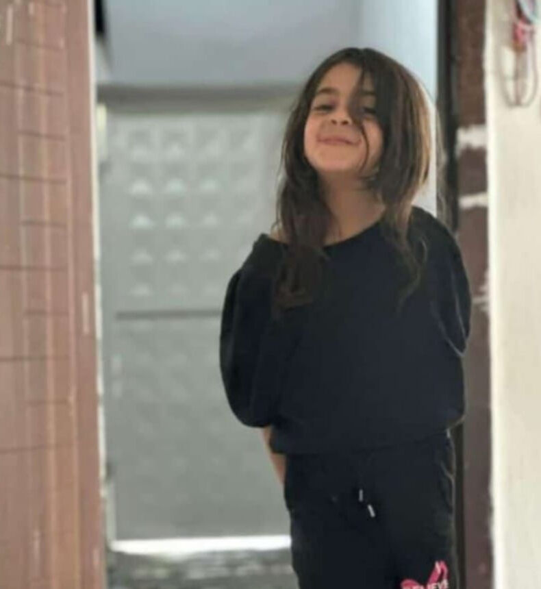 Kafa karıştıran gelişme! Kayıp Narin'in ailesi tutuklanan amcayı ziyaret etti - 2. Resim