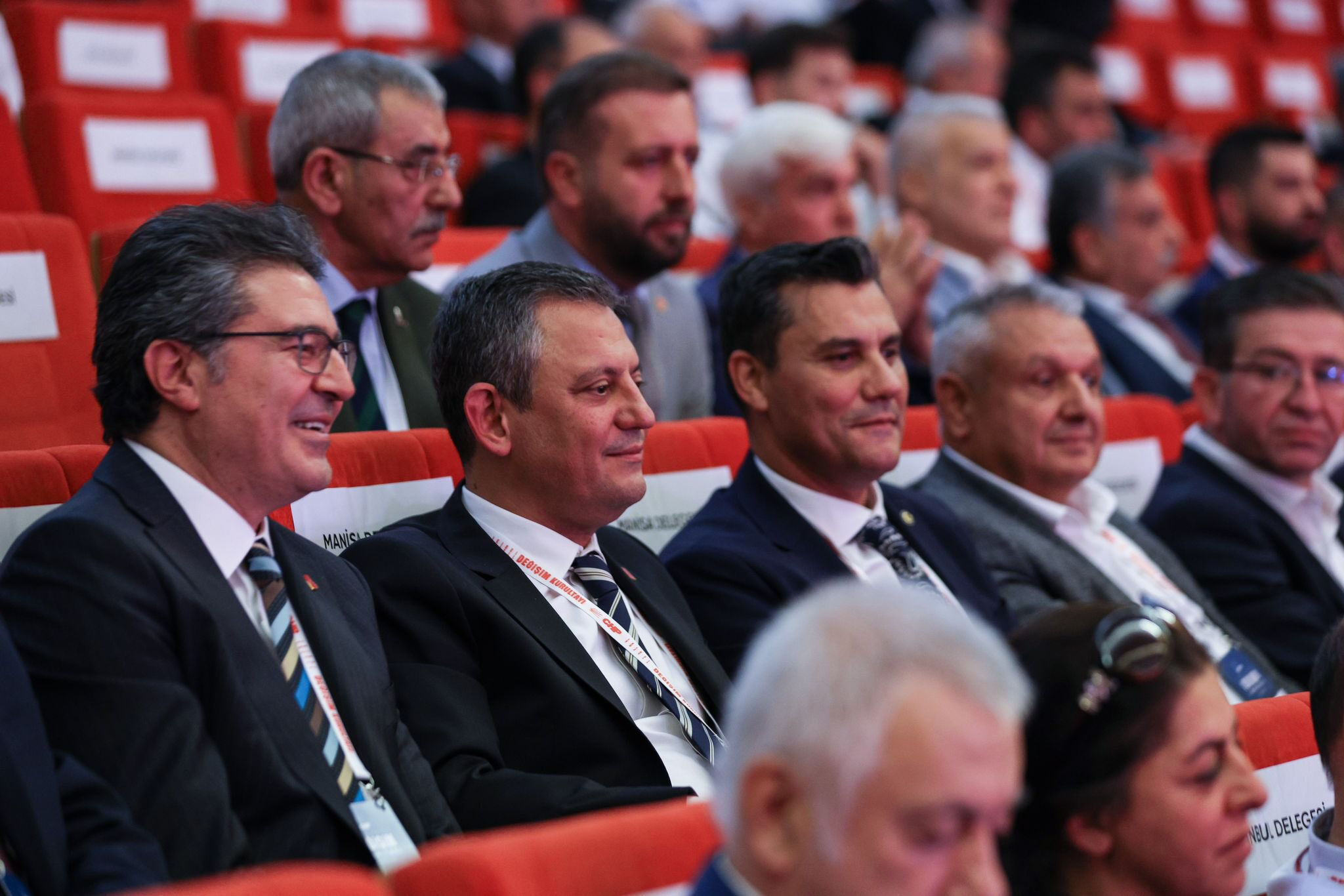 CHP Kurultay'ında gergin anlar! Mansur Yavaş sitem etti, İmamoğlu hemen savunmaya geçti - 2. Resim