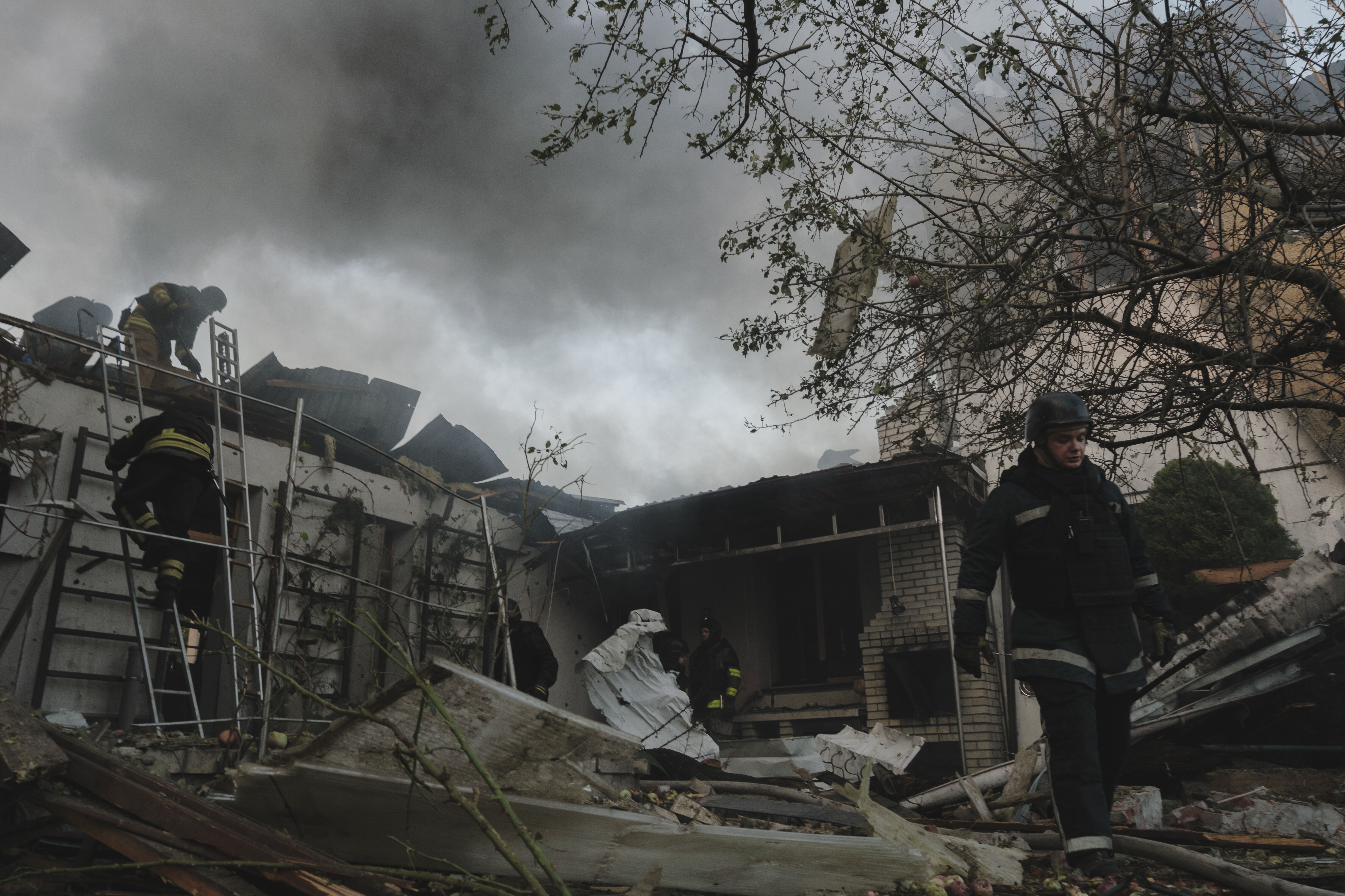 Ukrayna-Rusya savaşı sona mı eriyor? Zelenskiy, ateşkes planını duyurdu: Biden ile paylaşmak istiyorum - 6. Resim