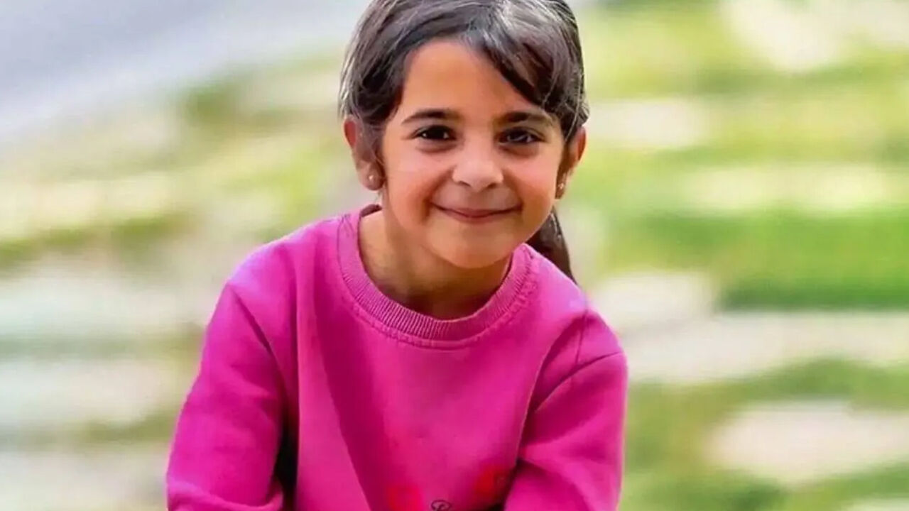 Narin'in katillerinin cezaevindeki durumu belli oldu! Nevzat ve Salim'i koydukları yer dikkat çekti Kayıp Narin ile ilgili yeni gelişme! İlk kez görüntülendi, avukatı konuştu: O zaman iş değişir... - 10. Resim