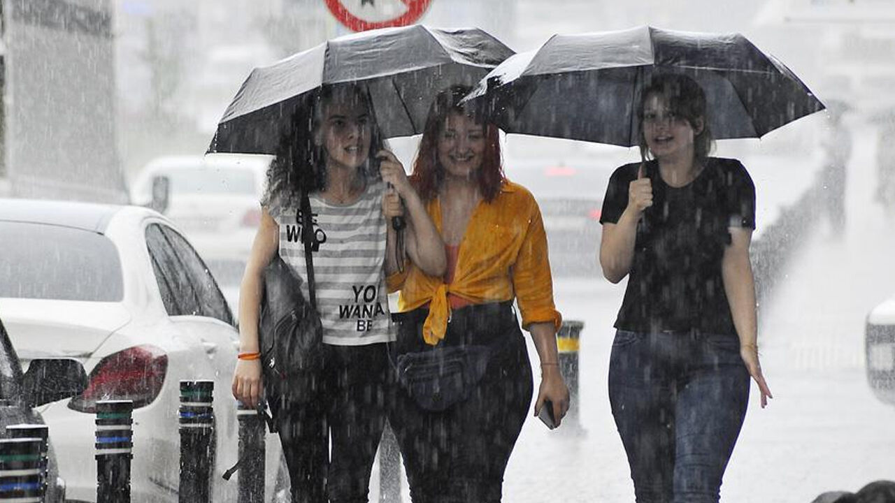 Meteoroloji'den İstanbul dahil sağanak uyarısı! Uzman isim 'daha kuvvetlisi geliyor' diyerek gün verdi Meteoroloji'den İstanbul dahil sağanak uyarısı! Uzman isim 'daha kuvvetlisi geliyor' diyerek gün verdi - 1. Resim