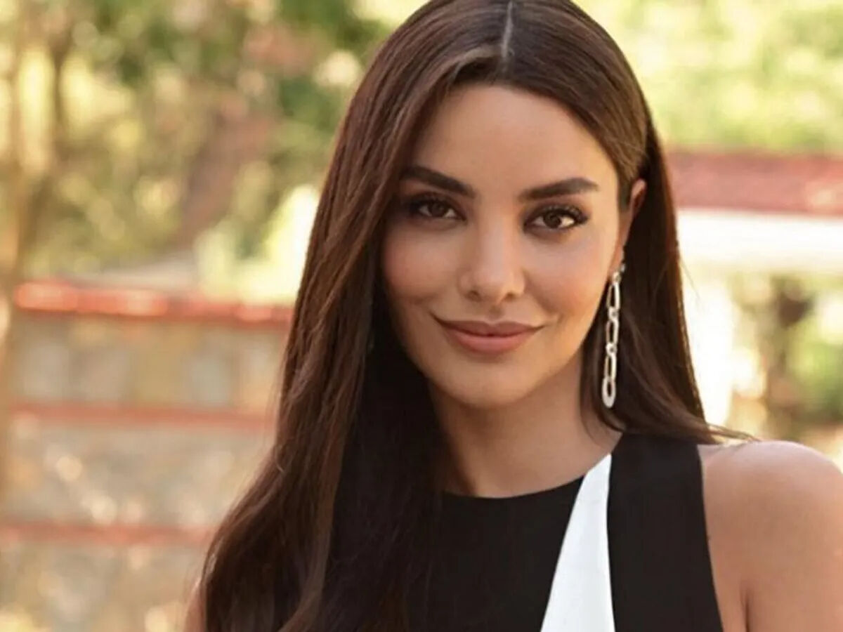 Ne Afra Ne Hande! Hazal Filiz Küçükköse’nin ayna pozları sosyal medyayı salladı Ne Afra Ne Hande! Hazal Filiz Küçükköse’nin ayna pozları sosyal medyayı salladı - 1. Resim