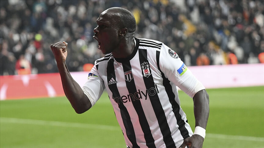 Aboubakar transferini saat vererek duyurdular! 2.7 milyon euro detayı... - 3. Resim