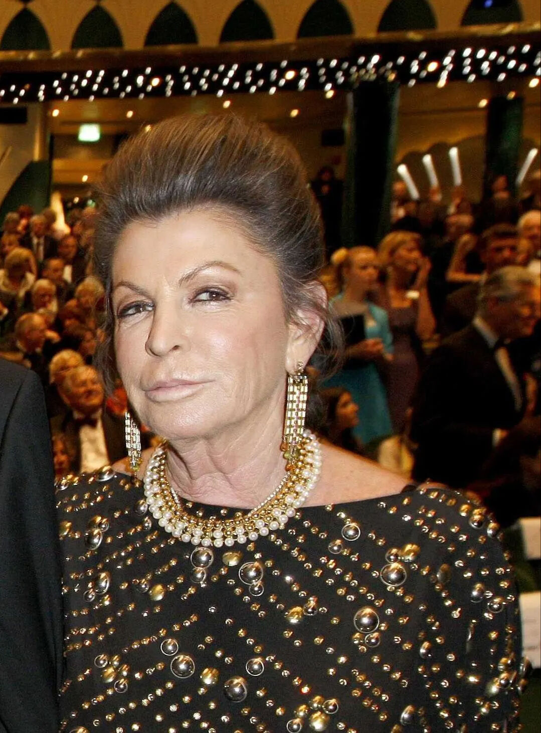 Dünyanın en zengin kadını değişti! İşte zirvenin yeni sahibi - 7. Resim