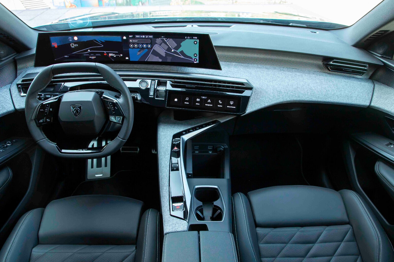 Fastback mimari Full + full teknoloji! Yeni Peugeot 3008 sahaya iddialı çıktı  - 1. Resim