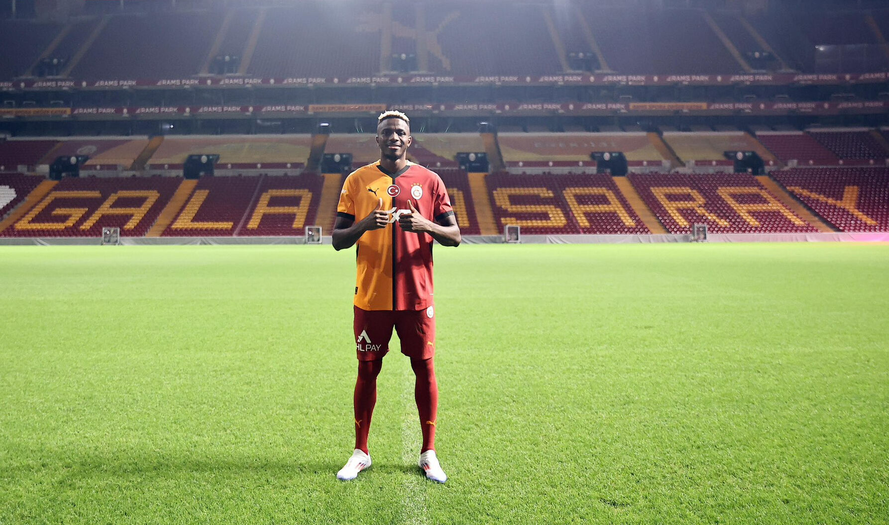 Galatasaray iç transferde 7 futbolcuya zam yapacak! 2 yıldız 70 milyon kazanacak - 1. Resim