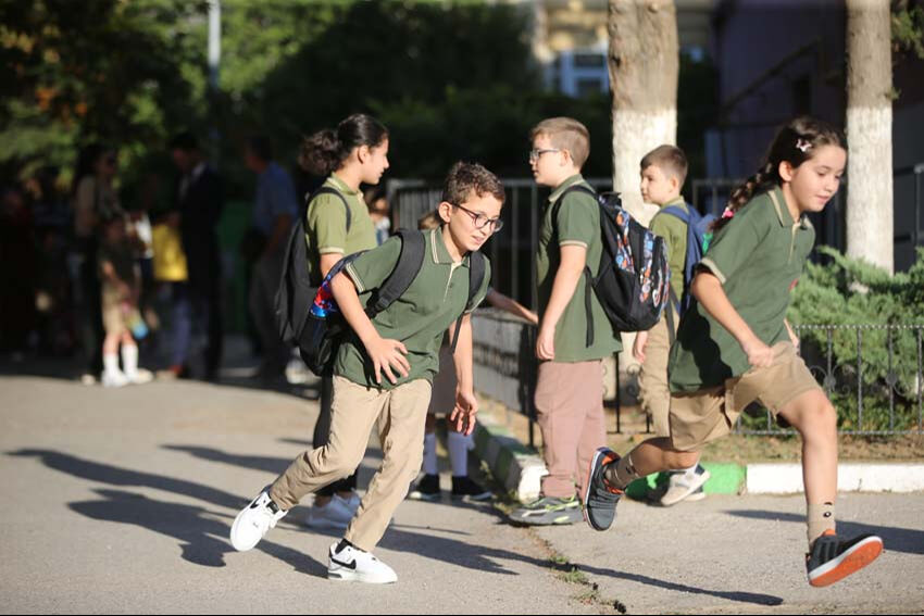 İlk ders zili çaldı, İstanbul'da trafik kilitlendi - 6. Resim