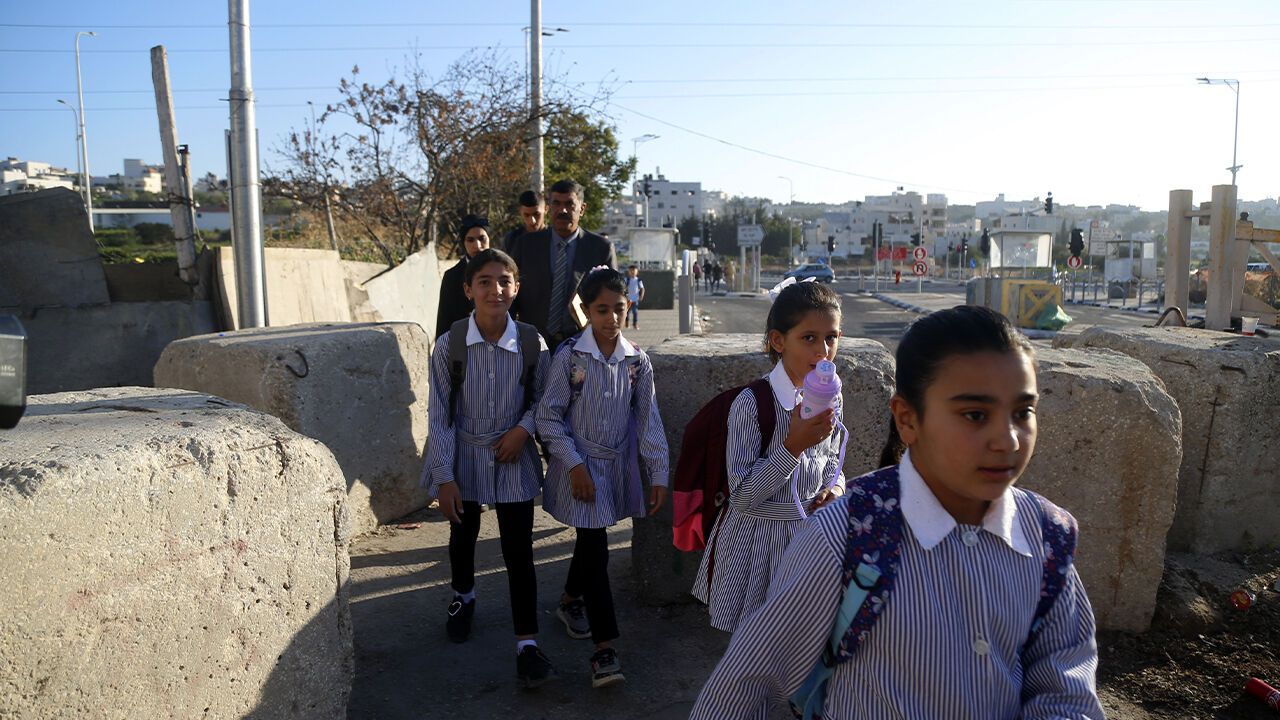 İşgal gölgesinde eğitim! Batı Şeria'da yeni öğretim yılı böyle başladı - 3. Resim