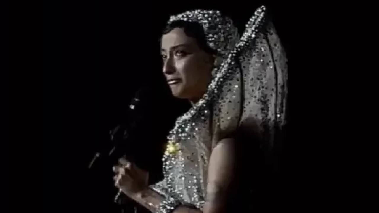 Melike Şahin'den 'Narin' tepkisi! Gözyaşlarına boğulurken Bir seyirciden gelen o söze sinirlendi - 4. Resim