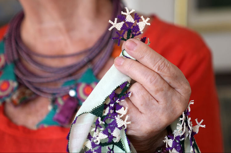 50 yıllık oya koleksiyoneri Emine Semra Erkan: - 2. Resim