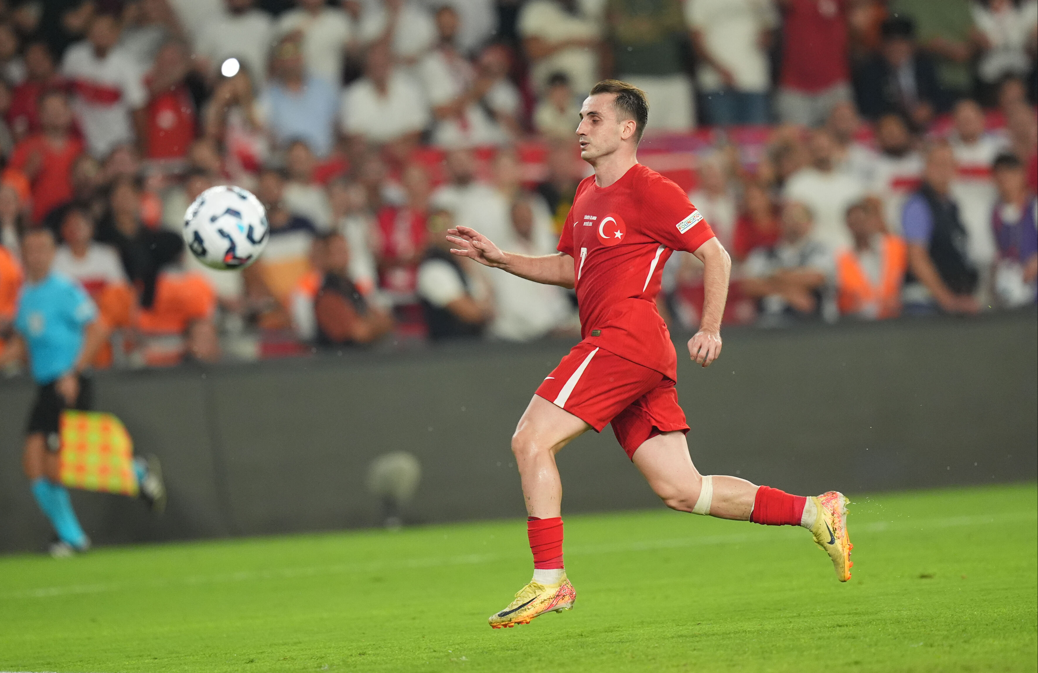 A Milli Takımımızın İzlanda'yı devirdiği maça Kerem Aktürkoğlu damga vurdu! Spor yazarları neler dedi? - 3. Resim