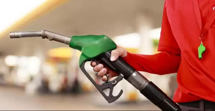 Akaryakıta gece yarısı indirim geldi! Benzin, motorin ve LPG'de güncel fiyatlar - 3. Resim