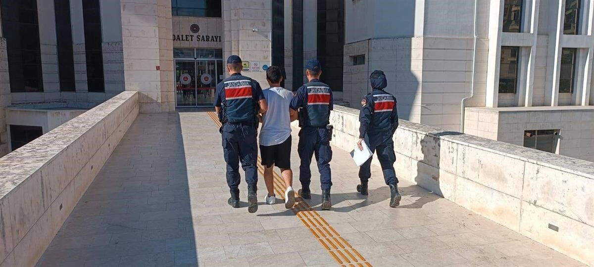 Balıkesir'de PKK/KCK propagandası yapan 1 hain yakalandı - 1. Resim