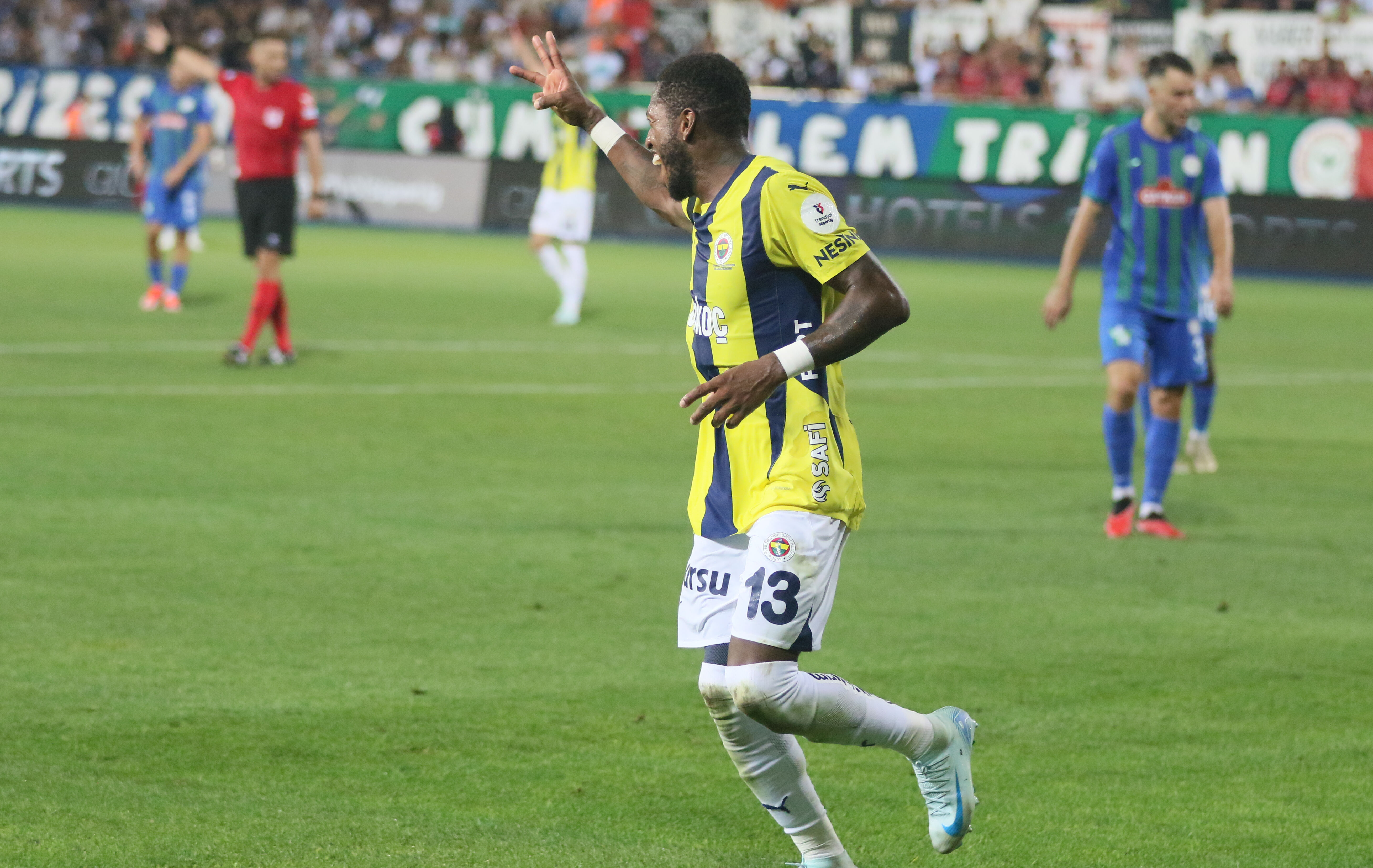 Fenerbahçe'den yediği gollerle gündem olmuştu! Çaykur Rizespor Gökhan Akkan'ın sözleşmesini feshetti - 4. Resim