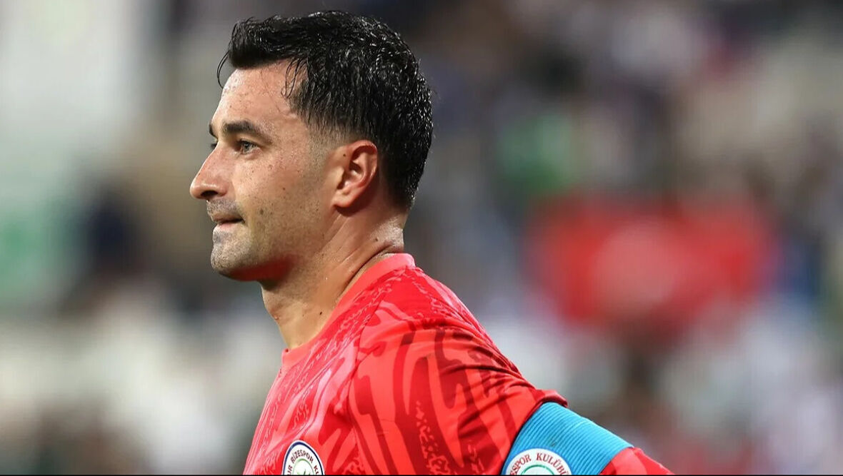 Fenerbahçe'den yediği gollerle gündem olmuştu! Çaykur Rizespor Gökhan Akkan'ın sözleşmesini feshetti - 1. Resim