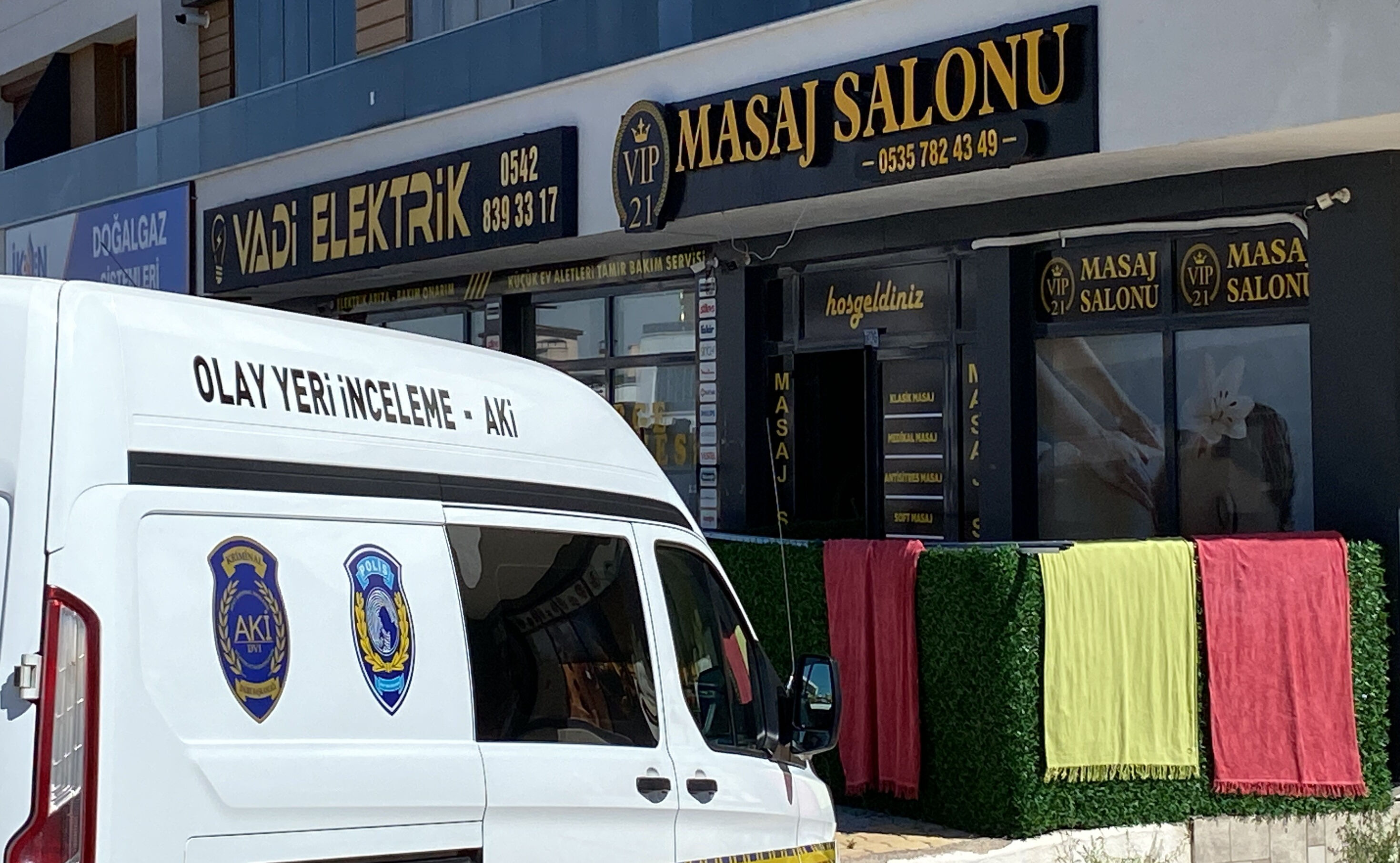 Genç kadın masaj salonunda bıçaklanarak öldürülmüş halde bulundu - 1. Resim