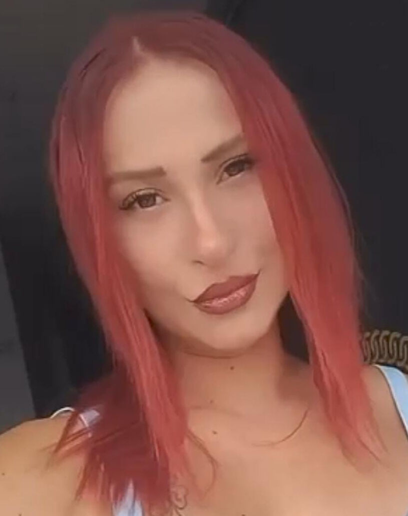 Genç kadın masaj salonunda bıçaklanarak öldürülmüş halde bulundu - 1. Resim