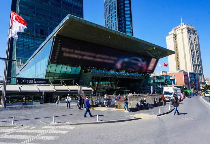 İstanbul'un ünlü AVM'si kapandı - 2. Resim