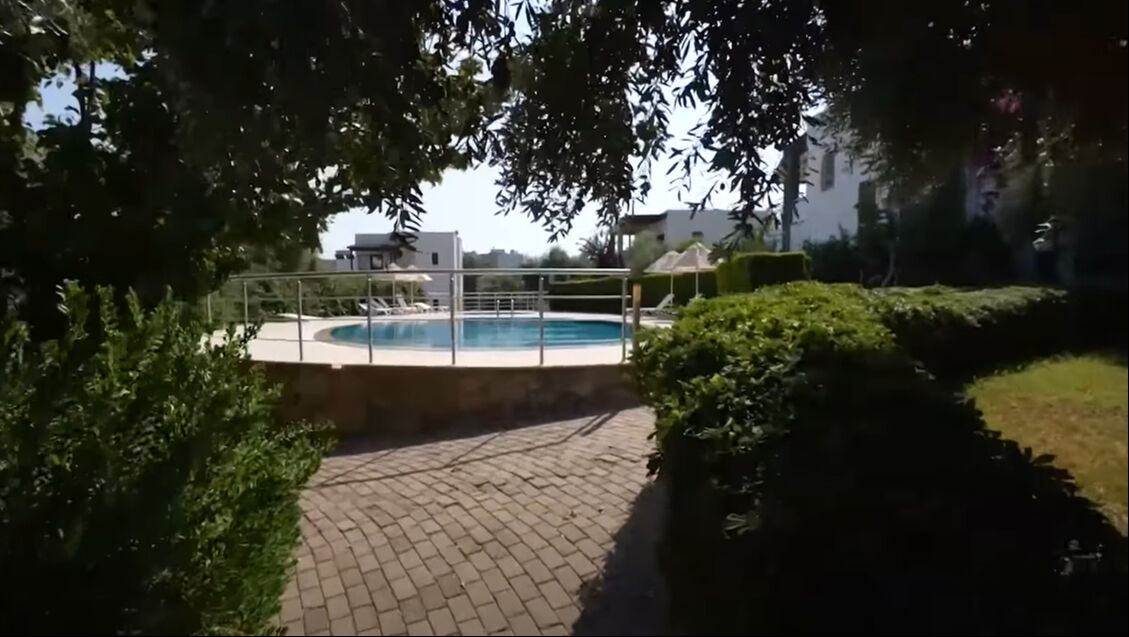 Yeliz Yeşilmen evinin kapılarını açtı! Salondaki soba dikkat çekti - 1. Resim