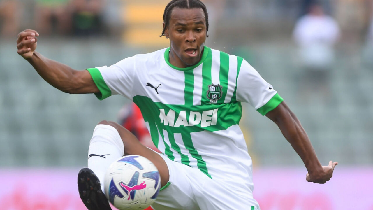 Galatasaray'da Zalewski olmazsa Armand Laurentie imzalayacak Galatasaray'da Zalewski olmazsa Armand Laurentie imzalayacak - 1. Resim