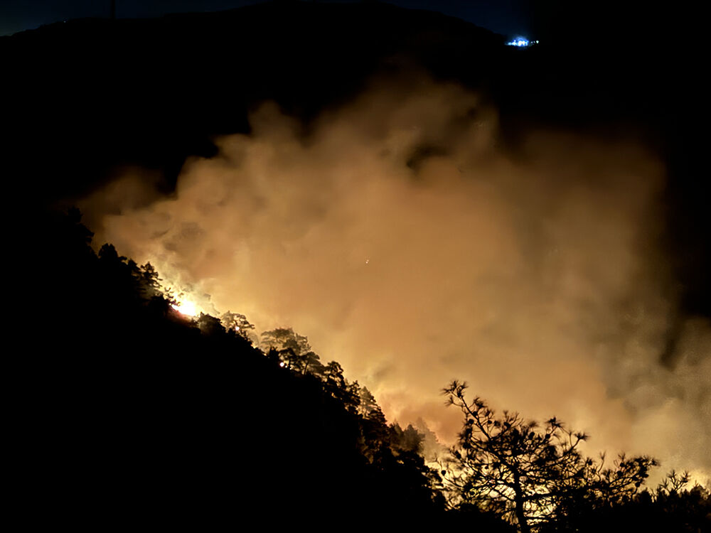 Hatay'da orman yangını çıktı! Çok sayıda ekip müdahale ediyor Hatay'da orman yangını çıktı! Çok sayıda ekip müdahale ediyor - 1. Resim
