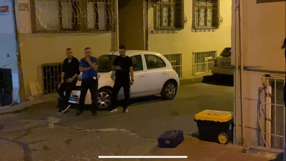 İstanbul'da ihbara giden polise ateş açıldı! Özel harekatı görünce teslim oldu, kimliği şok etti - 1. Resim