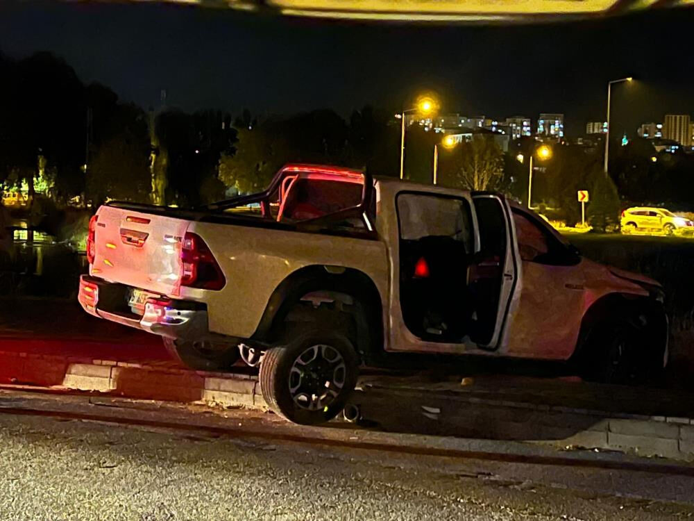 Kahramanmaraş'ta feci kaza! Kamyonet akülü araçları biçti, ölü ve yaralılar var Kahramanmaraş'ta feci kaza! Kamyonet akülü araçları biçti, ölü ve yaralılar var - 2. Resim