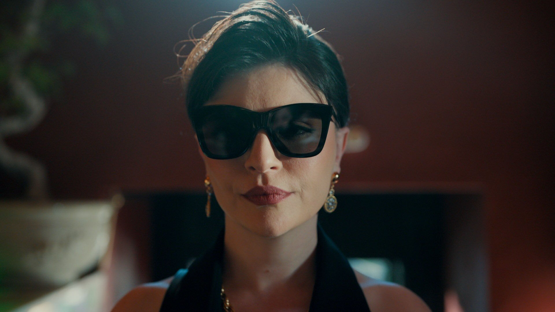 Leyla dizisi Nur karakterini Gonca Vuslateri canlandırıyor - 1. Resim