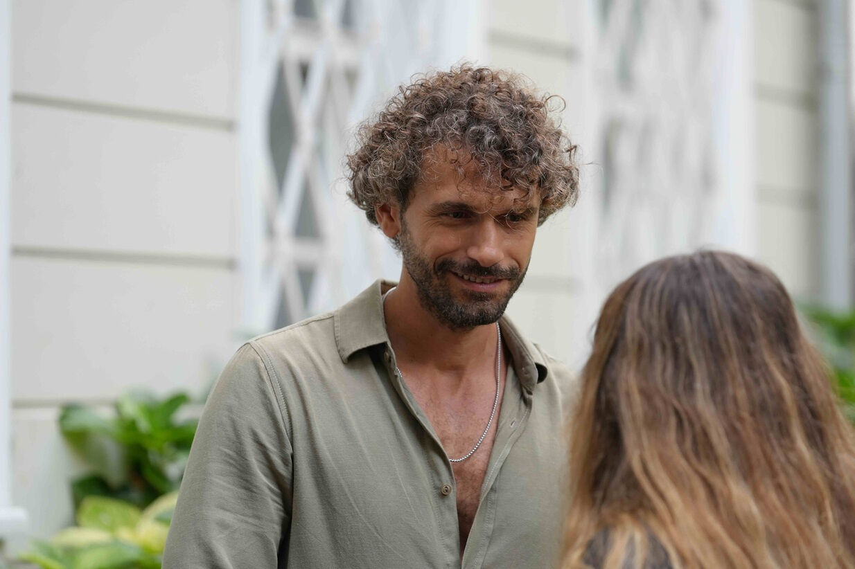 Leyla dizisi Nur karakterini Gonca Vuslateri canlandırıyor - 7. Resim