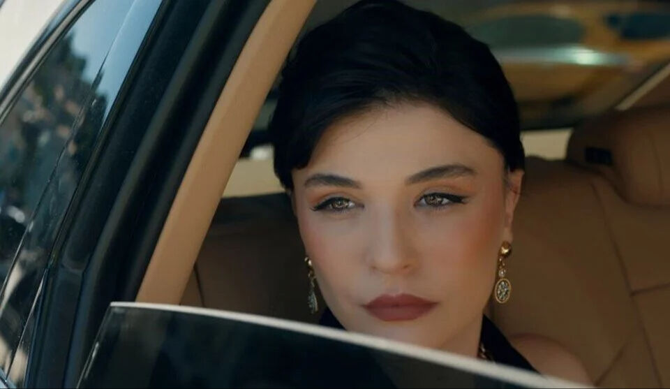 Leyla dizisi Nur karakterini Gonca Vuslateri canlandırıyor - 4. Resim