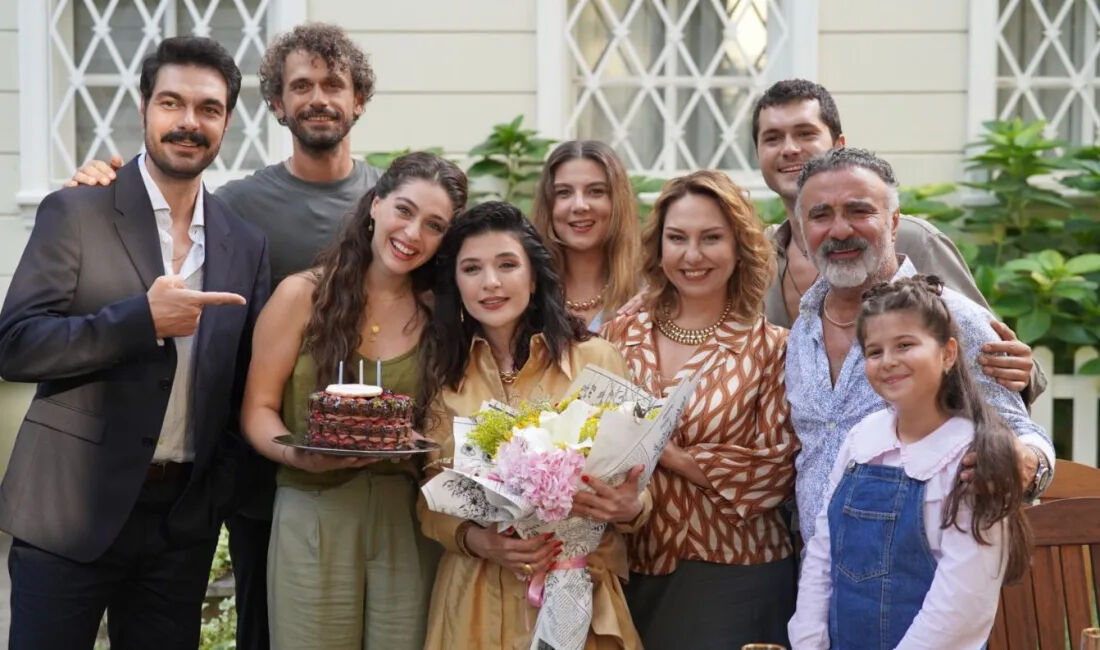 Leyla dizisi Nur karakterini Gonca Vuslateri canlandırıyor - 2. Resim