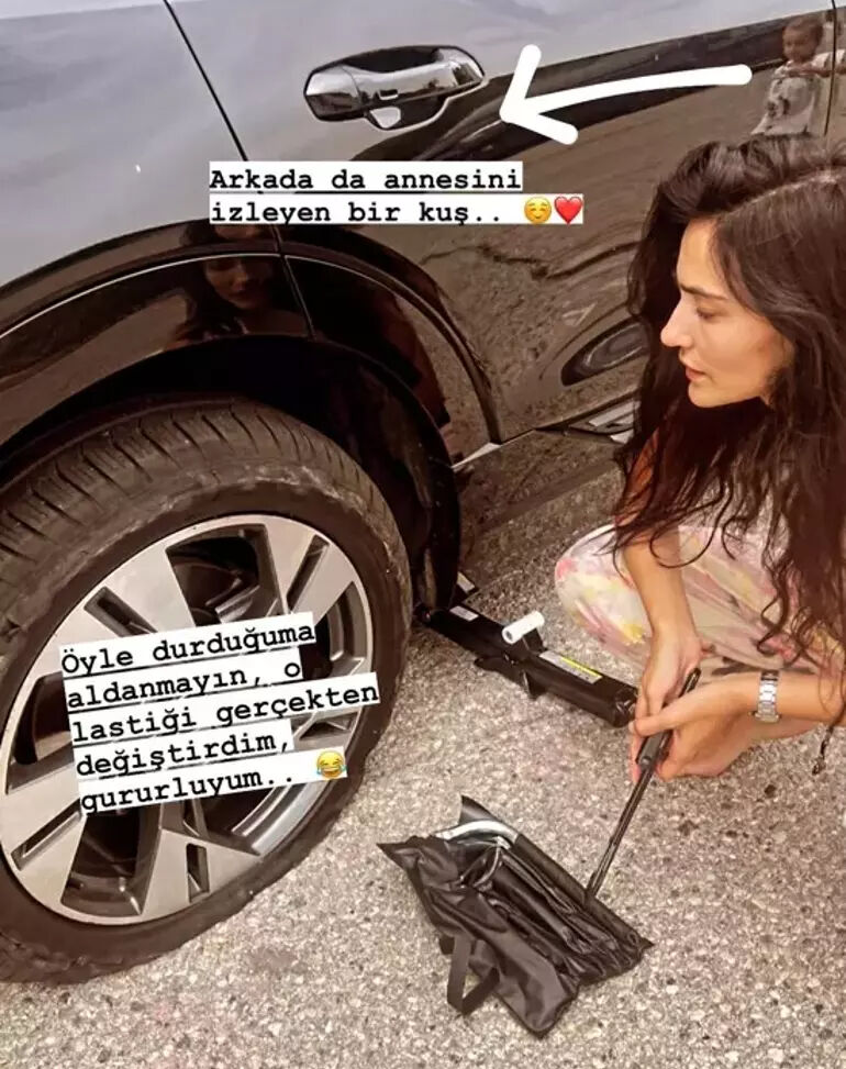 Saadet Işıl Aksoy’dan cesur davranış! Eline bijon anahtarını aldı, gözünü kırpmadan yardıma koştu… Saadet Işıl Aksoy’dan cesur davranış! Eline bijon anahtarını aldı, gözünü kırpmadan yardıma koştu… - 1. Resim