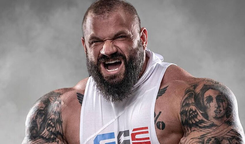 Günde 2,5 kiloluk et yiyordu! Fenomen sporcu öldü, nedeni ortaya çıktı - 1. Resim