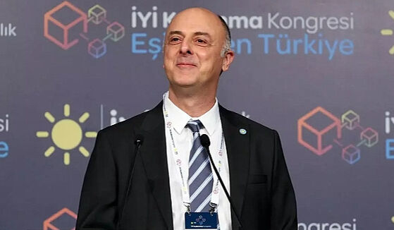Ümit Özlale İyi Parti'den istifa etti - 1. Resim