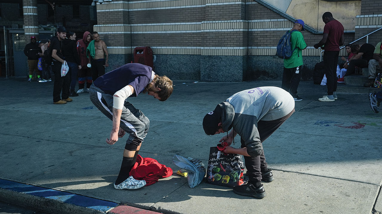 ABD'de uyuşturucu bataklığına saplanan gençler sokaklarda zombi gibi geziyor - 4. Resim
