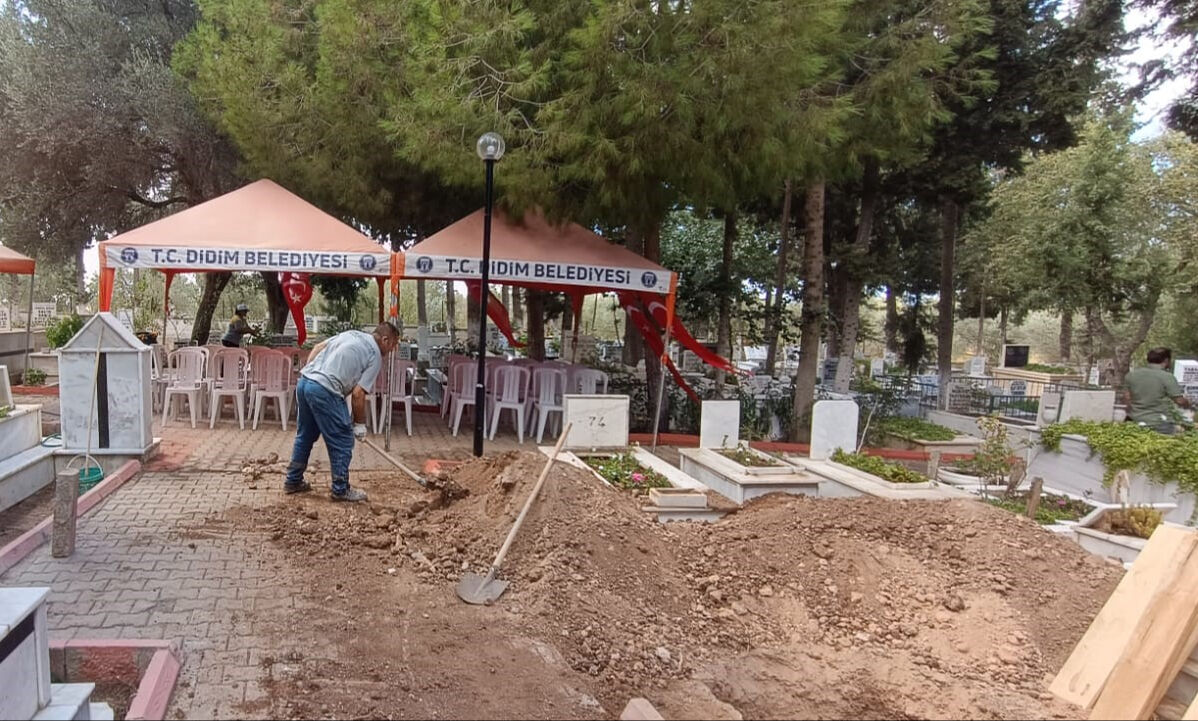 Ayşenur Ezgi Eygi'nin cenaze töreni için mezarlıkta hazırlıklar tamamlandı - 3. Resim