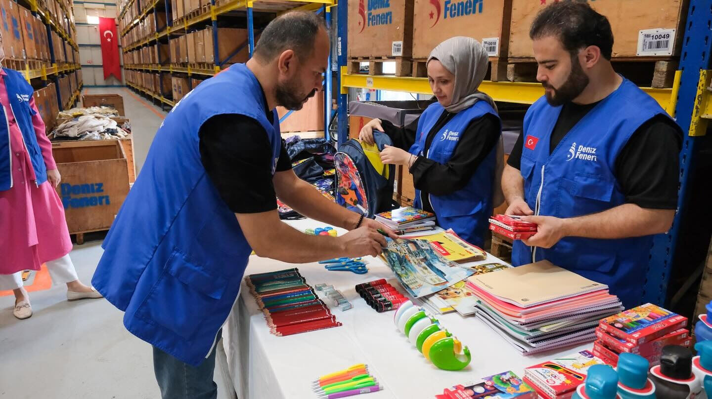 Deniz Feneri Derneği'nden öğrencilere eğitim desteği - 1. Resim