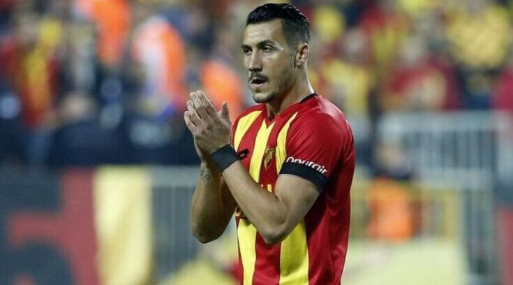 Süper Lig'in yıldız golcüsü Adis Jahovic, Narlıdere Belediyespor'a transfer oldu Süper Lig'in yıldız golcüsü Adis Jahovic, Narlıdere Belediyespor'a transfer oldu - 2. Resim