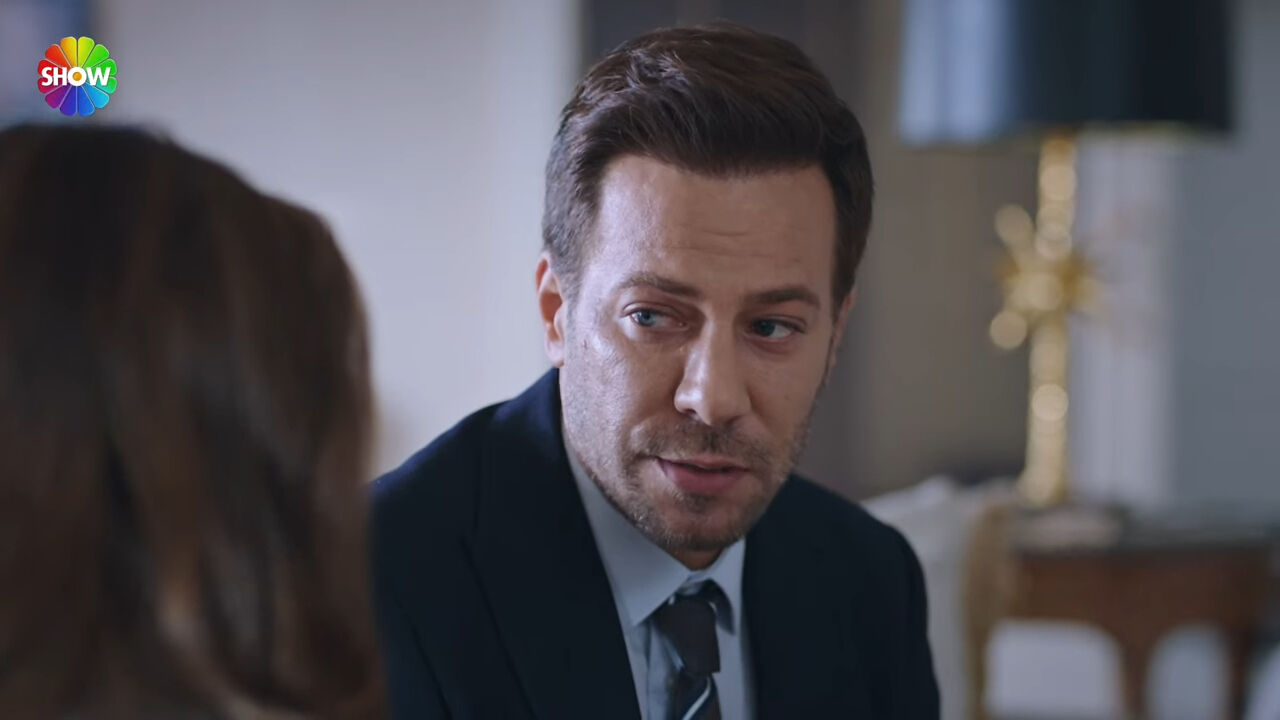 3. sezonu başlayan Kızılcık Şerbeti’nde afiş krizi! Ünlü oyuncudan zehir zemberek sözler... 3. sezonu başlayan Kızılcık Şerbeti’nde afiş krizi! Ünlü oyuncudan zehir zemberek sözler... - 1. Resim