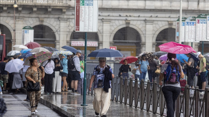 Bir günde mevsim değişti, dondurucu soğuk ve kar geldi! Uyarılar peş peşe - 3. Resim