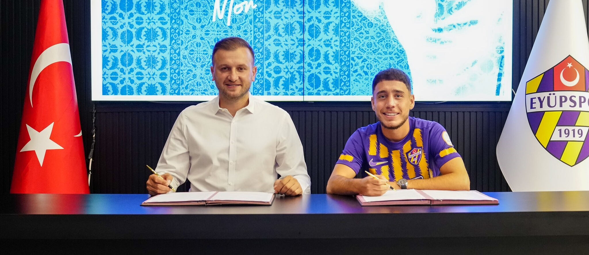 Emre Mor'dan son dakikada sürpriz imza! İstanbul'da kalıyor - 1. Resim