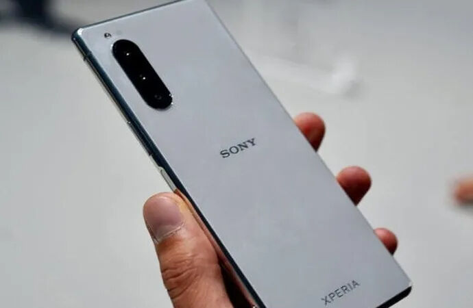 Sony'den beklenmedik hamle! Amiral gemisi telefon ertelendi mi? - 2. Resim