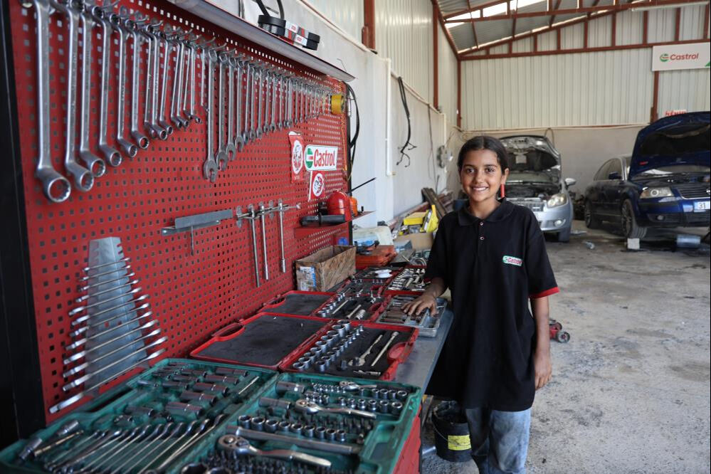 9 yaşında başladı, ustalara taş &ccedil;ıkardı! K&uuml;&ccedil;&uuml;k kızın tek bir hayali var, babasından ayrı... - 3. Resim