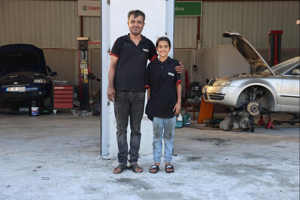 9 yaşında başladı, ustalara taş &ccedil;ıkardı! K&uuml;&ccedil;&uuml;k kızın tek bir hayali var, babasından ayrı... - 7. Resim