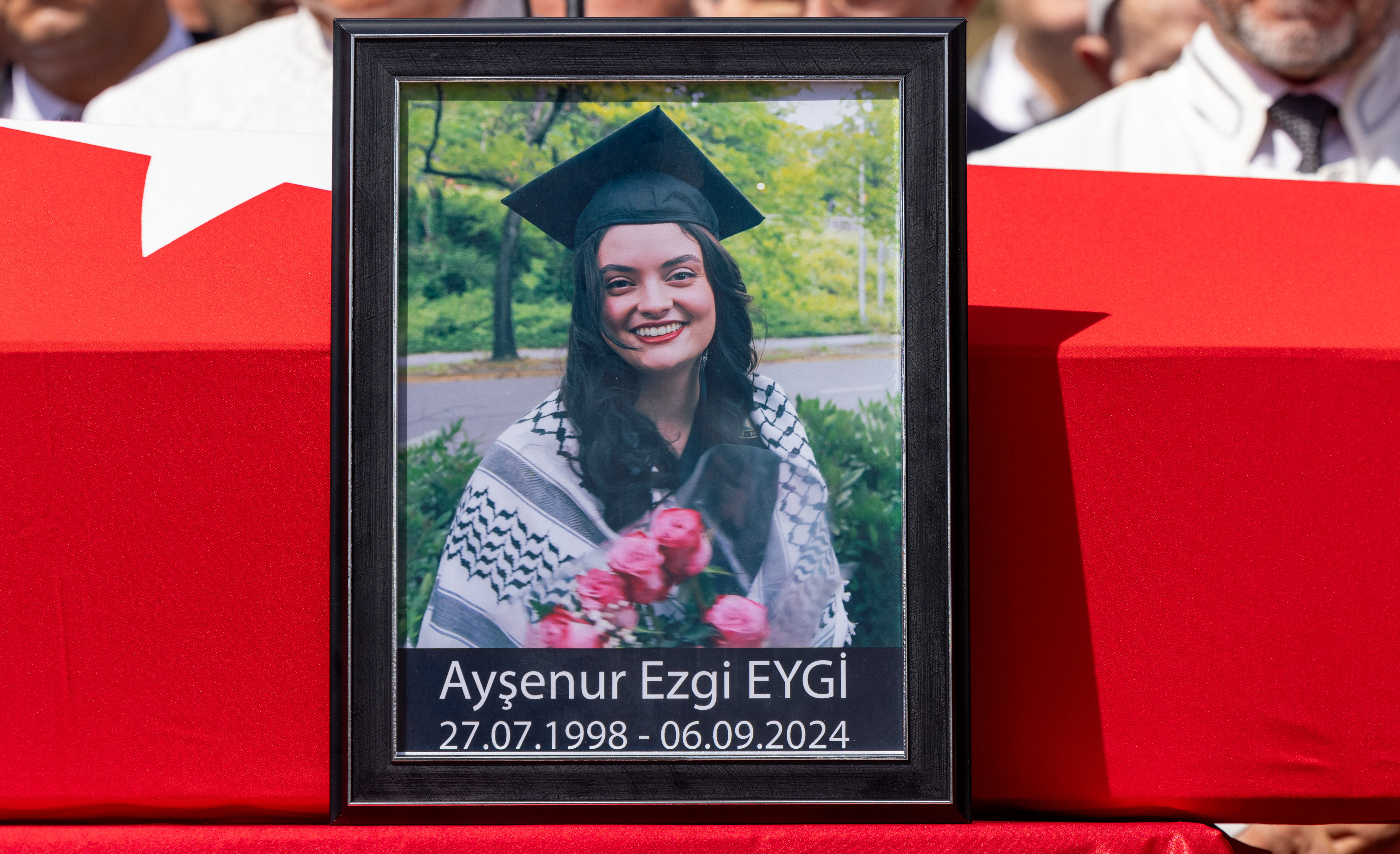 İsrail'in katlettiği Ayşenur Ezgi Eygi, ABD'de de 3 kez vurulmuş - 3. Resim